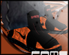 Famou$ kicks